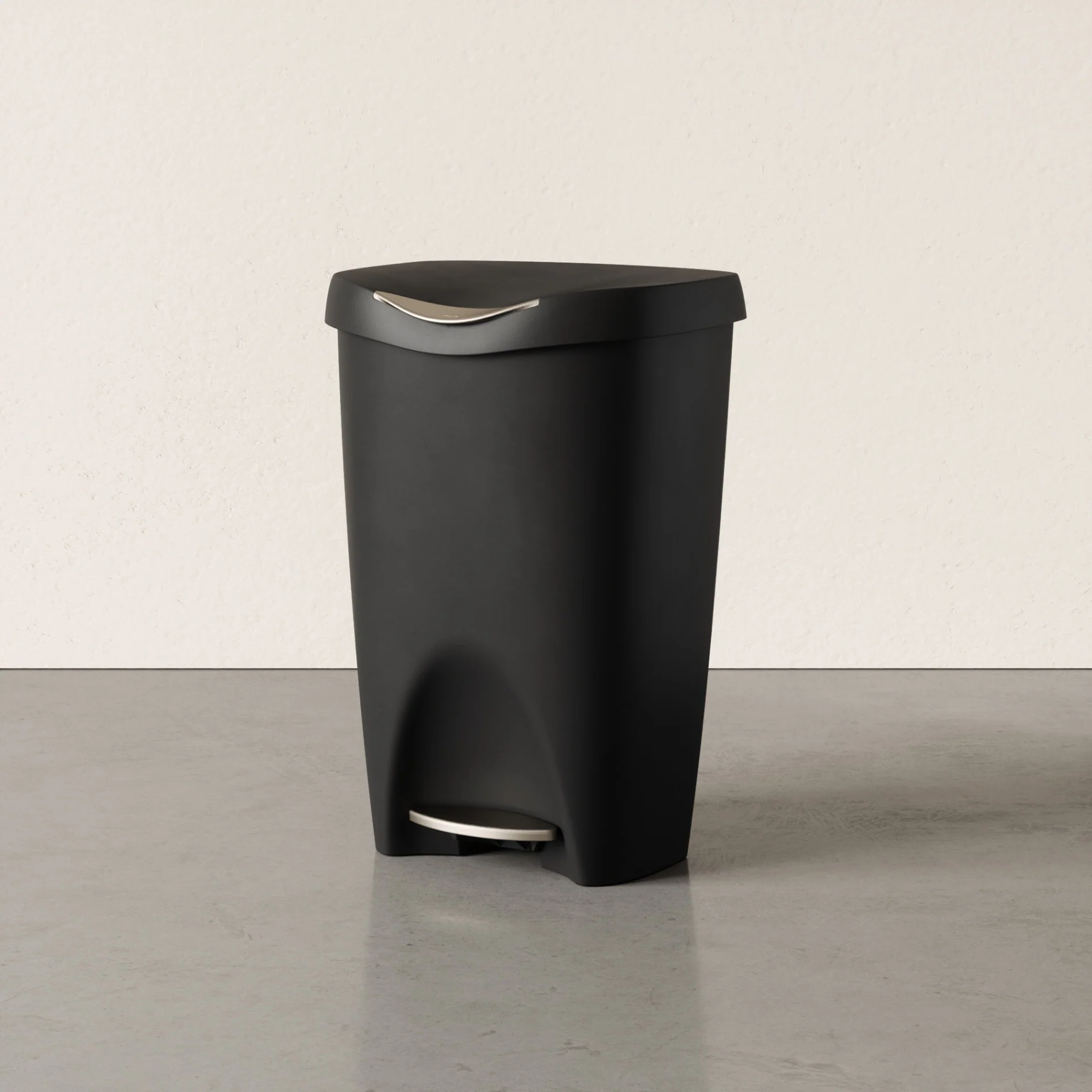 Brim Step On Trash Can - Image 12