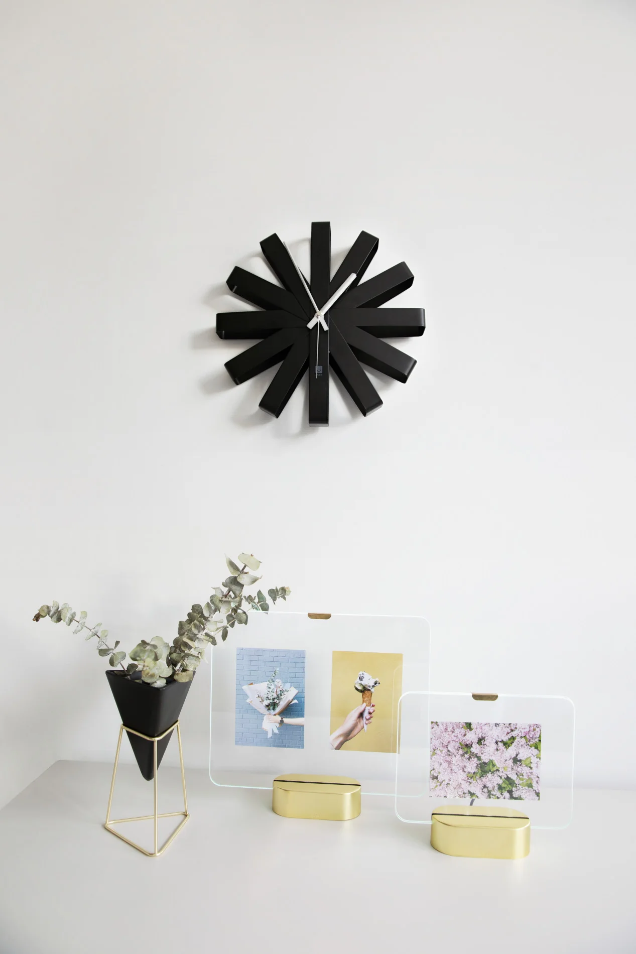Ribbon Wall Clock - Image 3